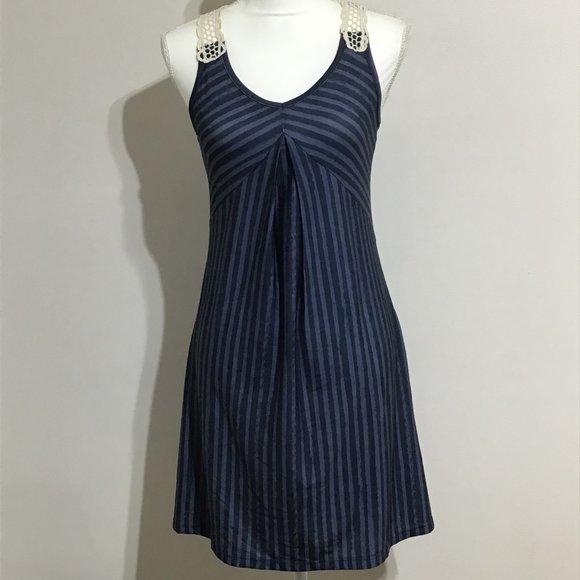 Mudd Sundress Size Small Womens Black Blue Stripe Crocheted Back Baby Doll Front - Picture 1 of 7